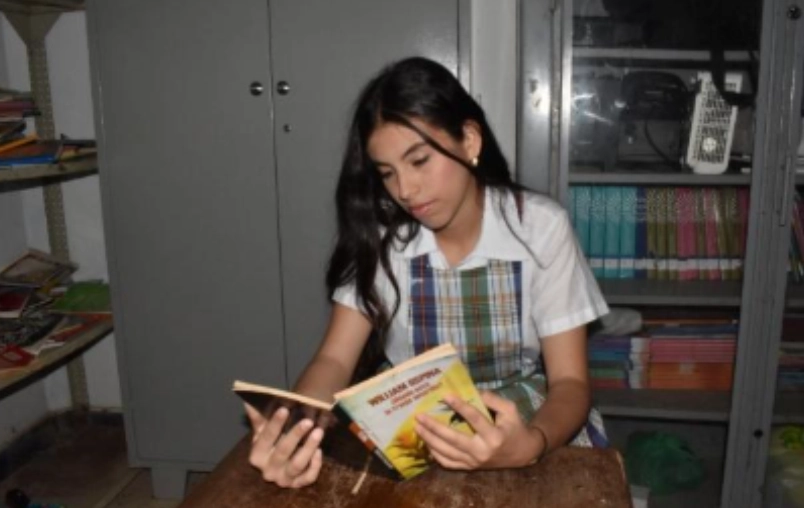 DONA UN LIBRO REGALA UN SUEÑO