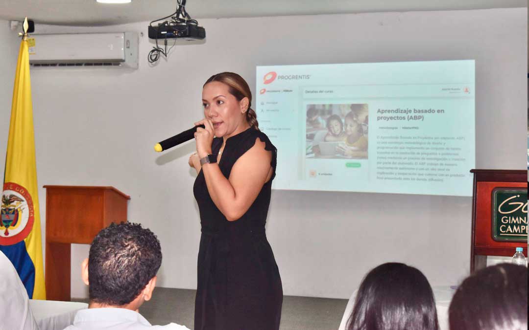 CAPACITACIÓN EN METODOLOGÍAS DE APRENDIZAJE BASADO EN PROYECTOS