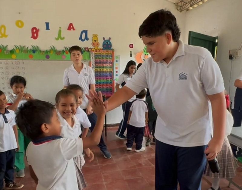 Solidaridad en acción: donaciones a la Escuela El Tapao