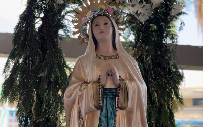 Virgen de Lourdes y cumpleaños de la rectora: Una jornada de fe y gratitud